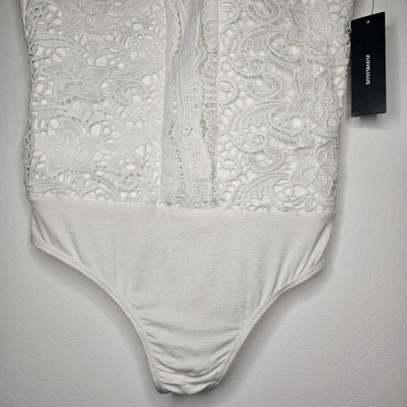 Lulus Cali Cantina White Lace Bodysuit Sz L - Picture 8 of 16